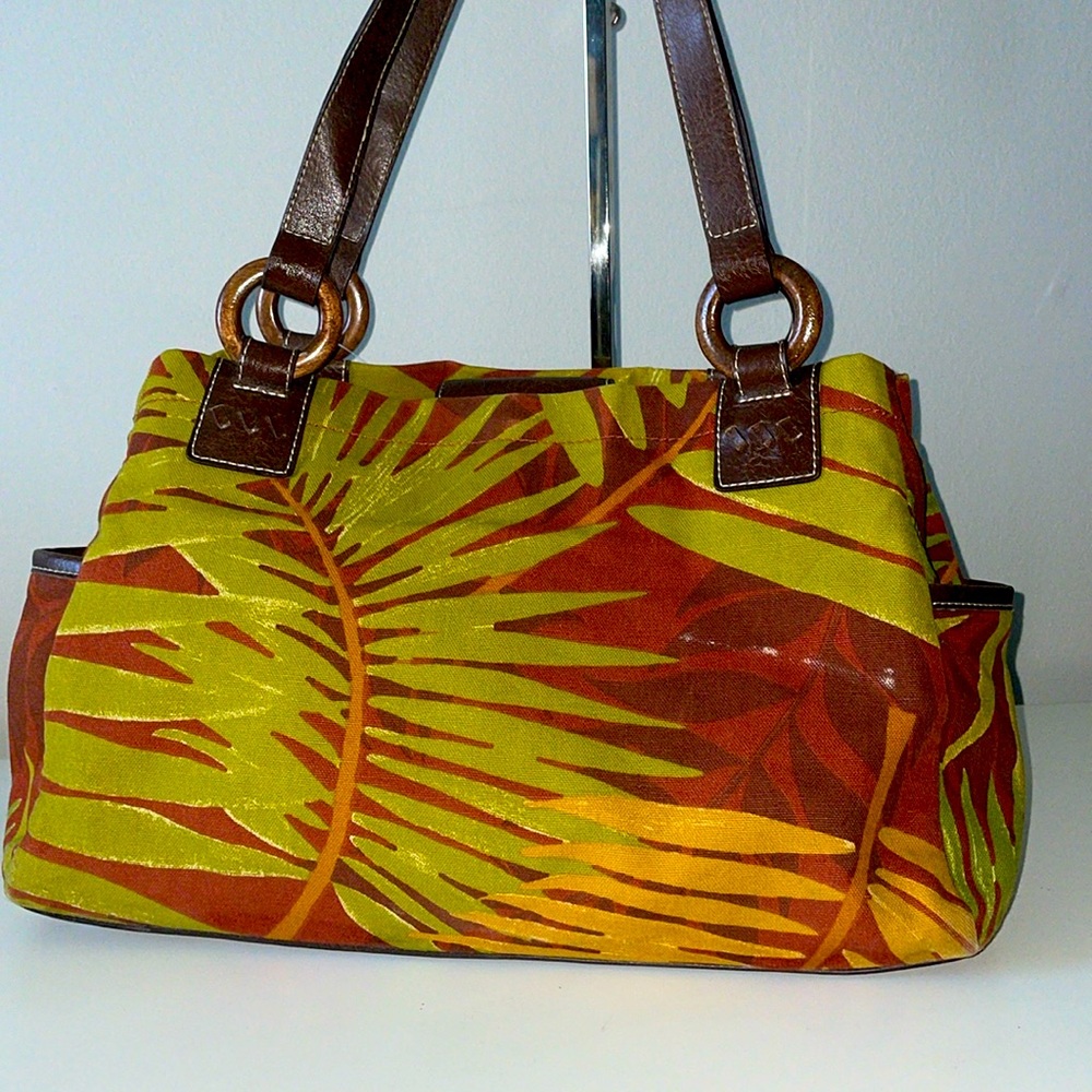 Shoulder bag by Relic. Tropical, palm pattern cloth purse